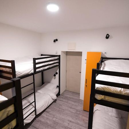 Hostel Evropa Nikšić Exteriör bild