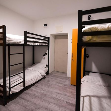 Hostel Evropa Nikšić Exteriör bild