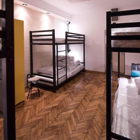 Hostel Evropa Nikšić Exteriör bild