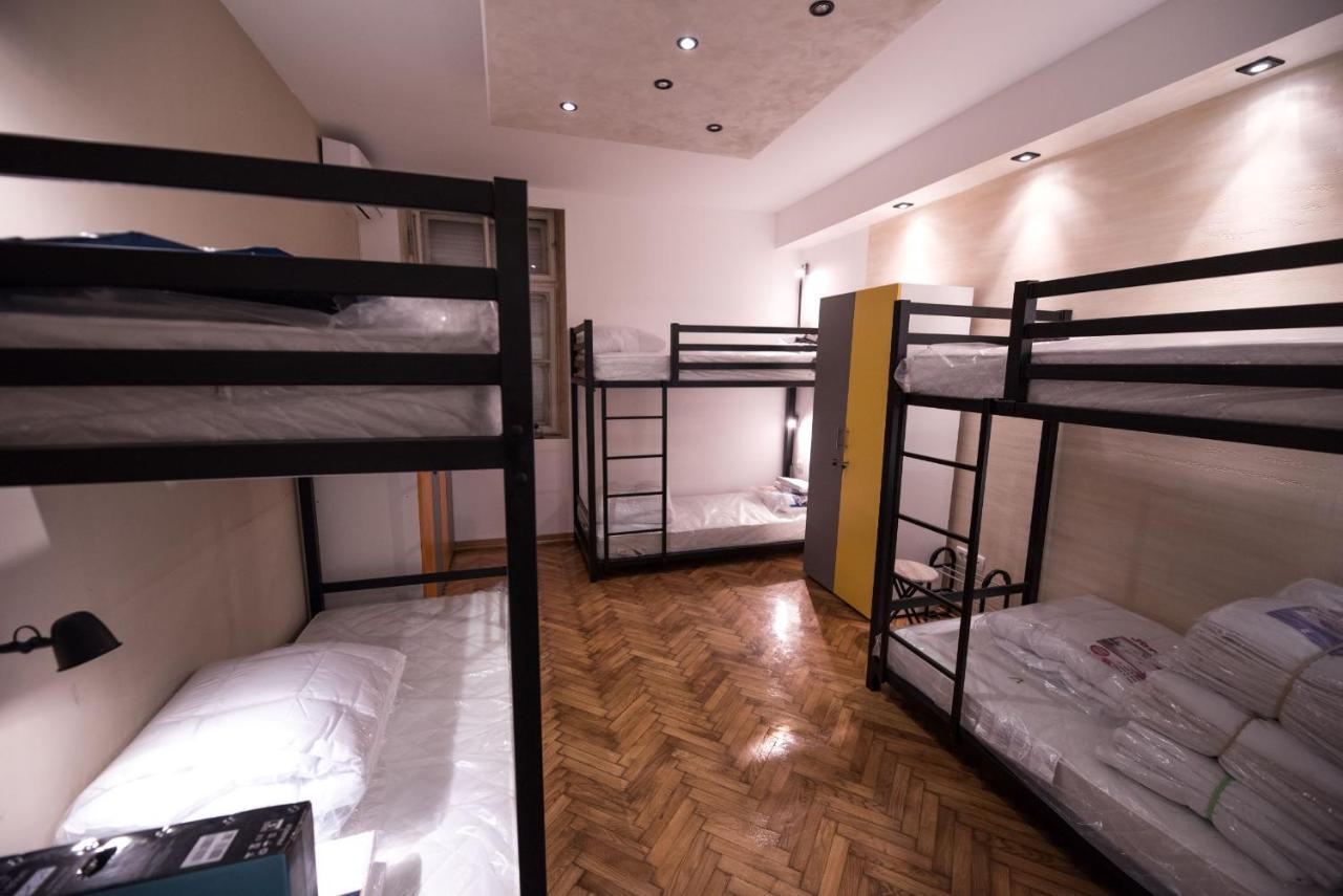 Hostel Evropa Nikšić Exteriör bild