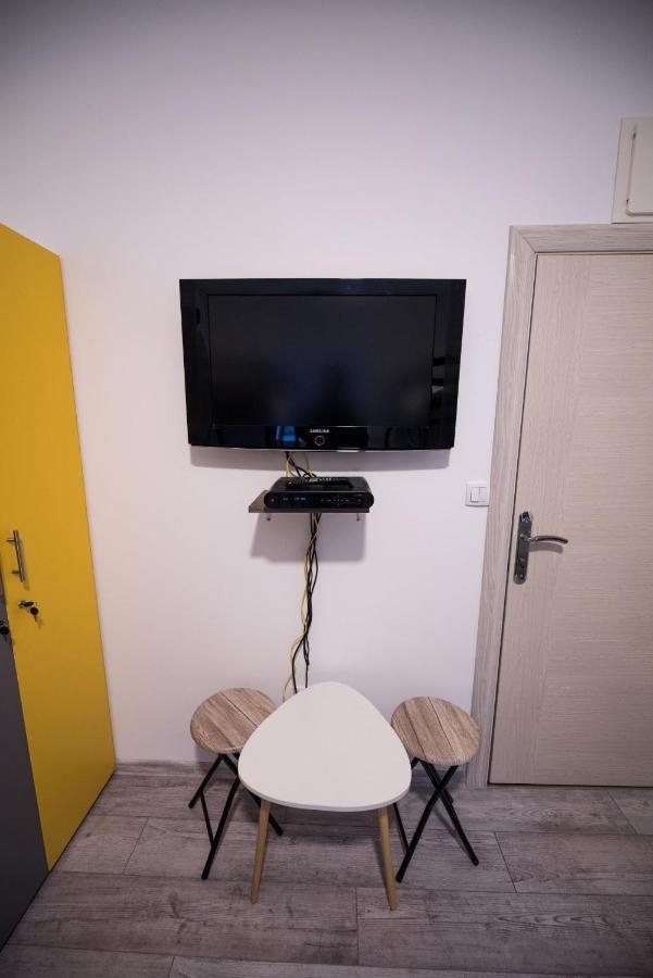 Hostel Evropa Nikšić Exteriör bild