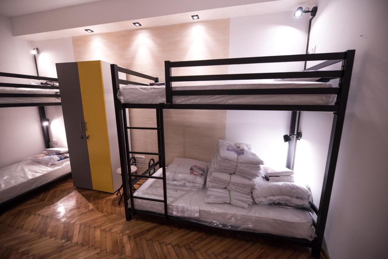 Hostel Evropa Nikšić Exteriör bild